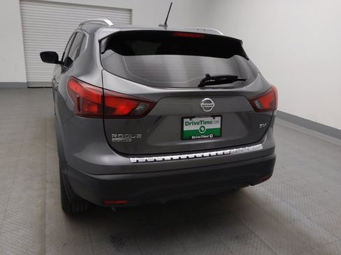 Used 2017 Nissan Rogue Sport SV FWD image 6