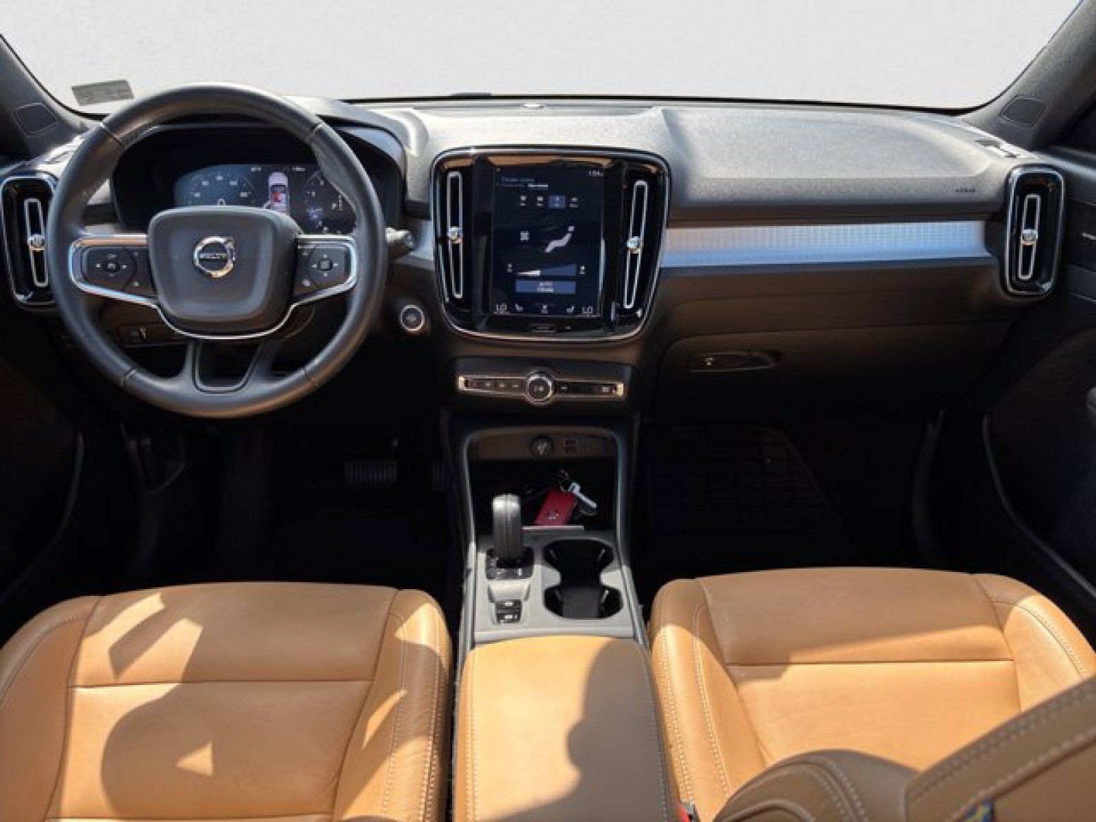 Used 2019 Volvo XC40 T5 Momentum AWD/4WD image 13
