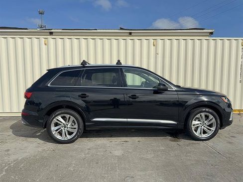 Used 2022 Audi Q7 3.0T Premium Plus w/ Premium Plus Package AWD/4WD image 2