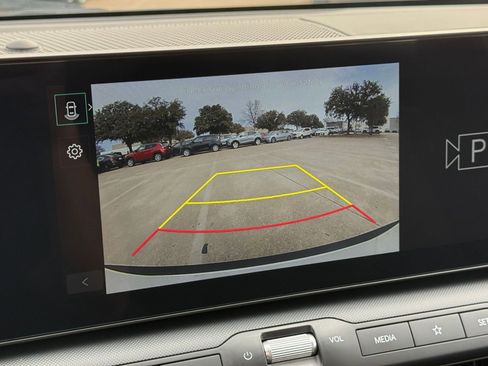 Used 2025 Kia K4 LXS image 24