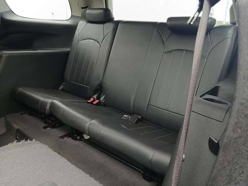 Used 2014 GMC Acadia Denali image 13