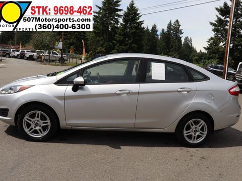 Used 2019 Ford Fiesta SE FWD image 5