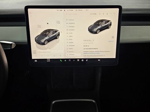 Used 2023 Tesla Model Y Long Range AWD/4WD image 13