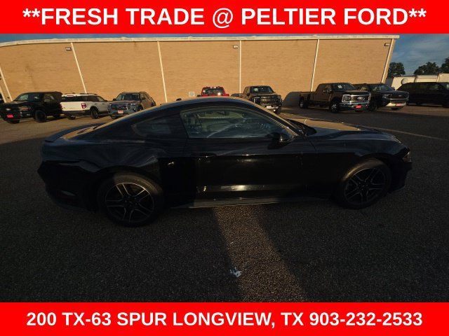 Used 2018 Ford Mustang Premium RWD image 8