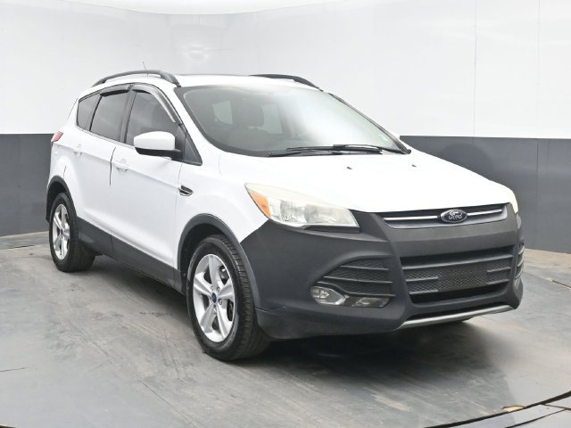 Used 2014 Ford Escape SE w/ Equipment Group 201A AWD/4WD image 2