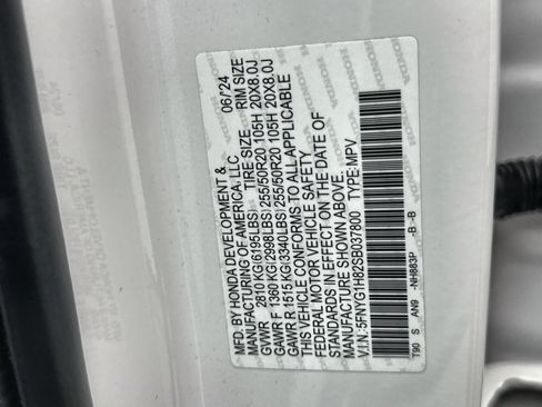 Used 2025 Honda Pilot Elite image 28