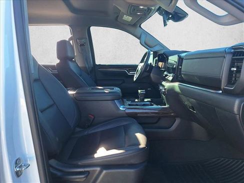 Used 2022 GMC Sierra 1500 Elevation w/ Elevation Premium Package image 19