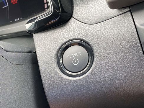Used 2026 Toyota Camry SE FWD image 29