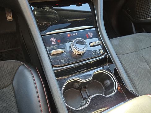 Used 2022 Jeep Grand Cherokee Trailhawk w/ Luxury Tech Group III image 22