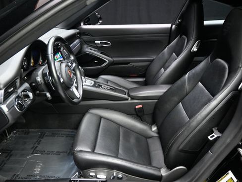 Used 2019 Porsche 911 Carrera RWD image 48