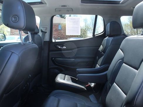Used 2021 GMC Acadia SLT w/ Preferred Package FWD image 34