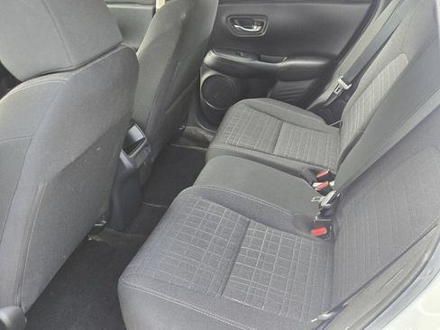 Certified 2025 Honda HR-V LX image 11