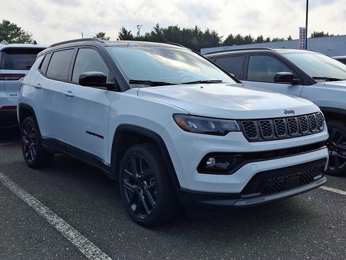 New 2025 Jeep Compass Limited w/ Sun & Sound Group image 3