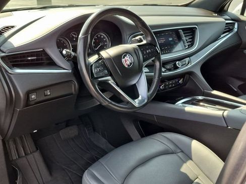 Used 2023 Buick Enclave Essence w/ Experience Buick Package FWD image 4