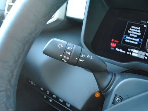 Used 2024 Toyota Tundra Limited w/ TRD Off-Road Package AWD/4WD image 15