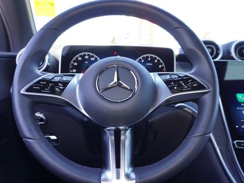 Used 2026 Mercedes-Benz GLC 300 image 22