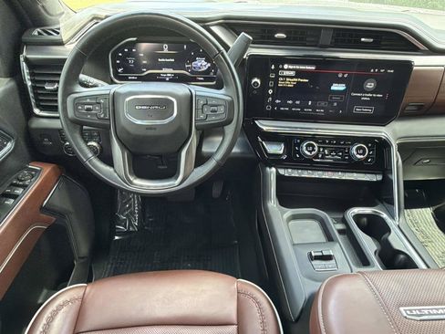 Used 2025 GMC Sierra 2500 Denali Ultimate AWD/4WD image 15