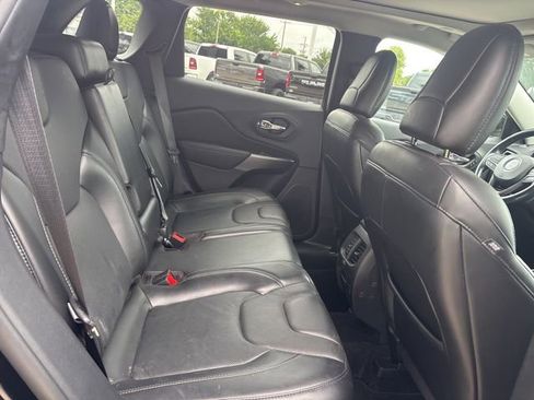 Used 2020 Jeep Cherokee Limited AWD/4WD image 13