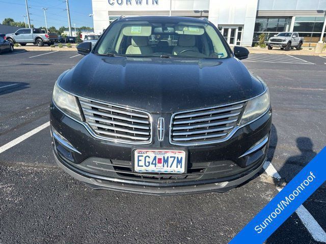 Used 2017 Lincoln MKC Select FWD image 2