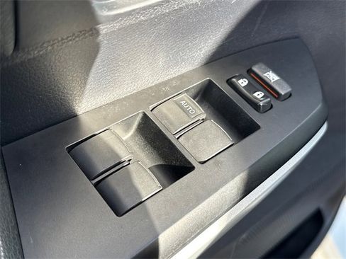 Used 2015 Toyota Tundra SR5 image 20