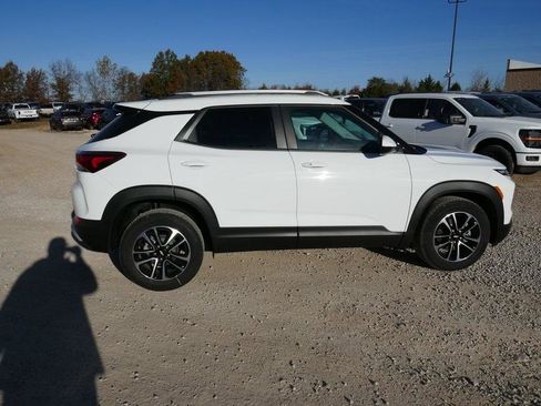 New 2026 Chevrolet TrailBlazer LT image 2