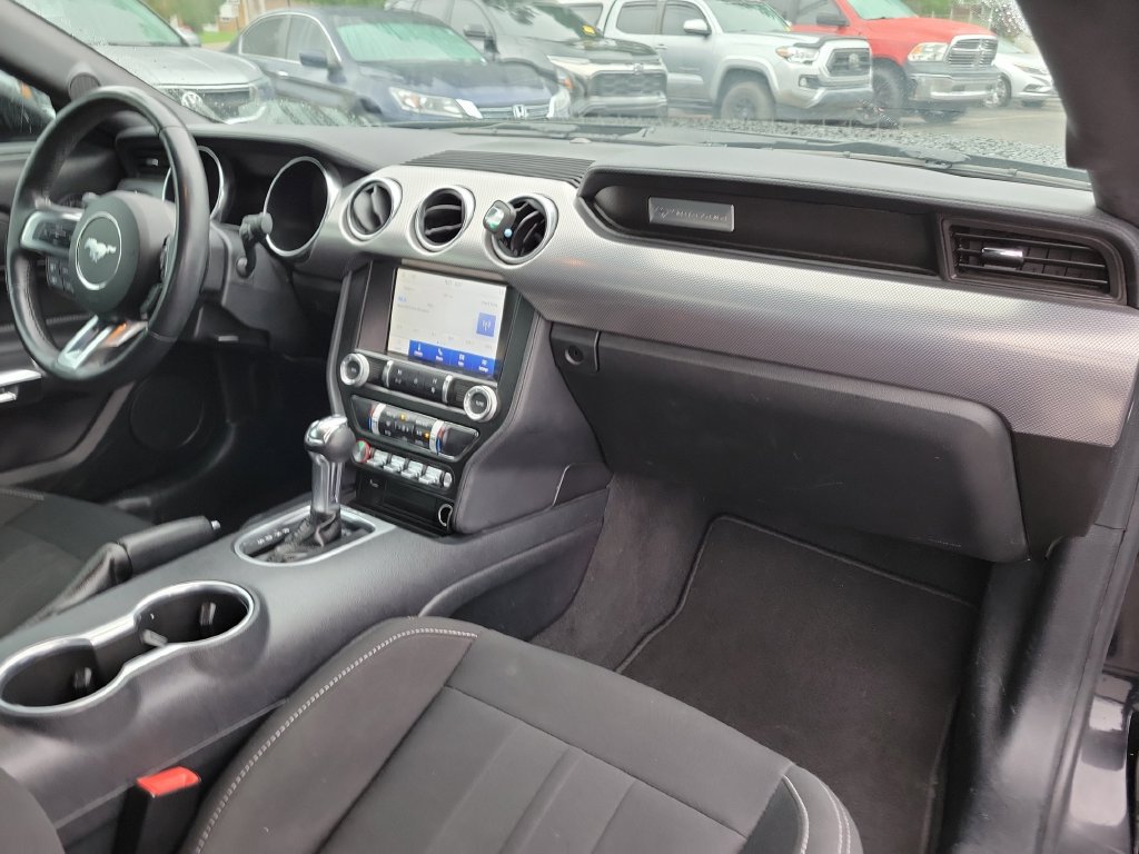Used 2022 Ford Mustang GT w/ Equipment Group 301A RWD image 29