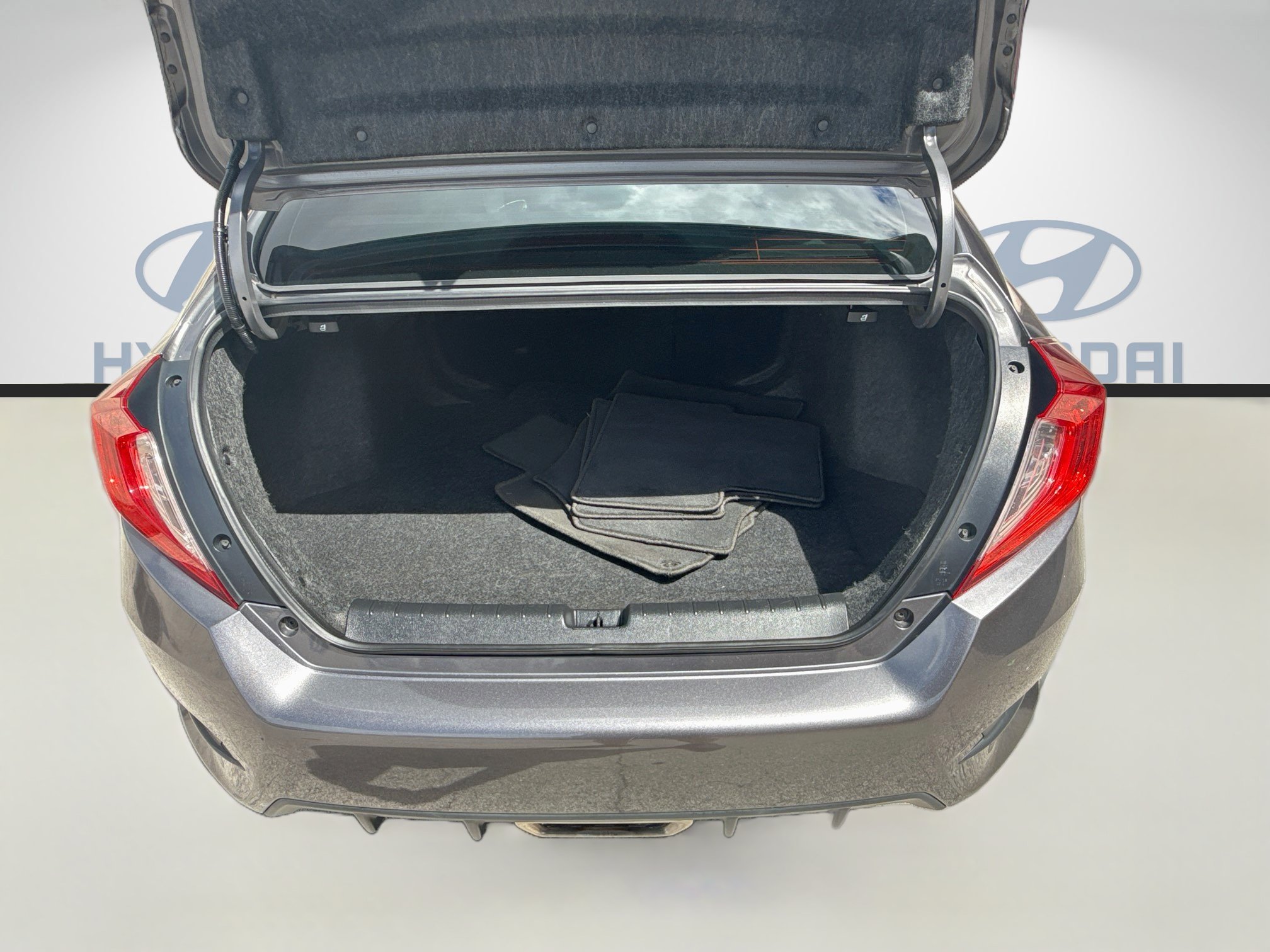 Used 2019 Honda Civic Sport image 23