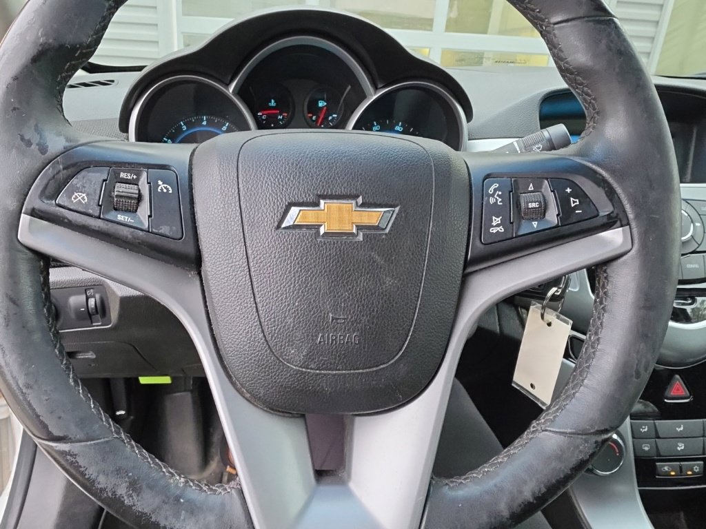 Used 2013 Chevrolet Cruze LT FWD image 18