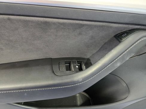 Used 2023 Tesla Model 3 Standard Range RWD image 13