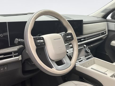 Used 2025 Hyundai Santa Fe Calligraphy image 7