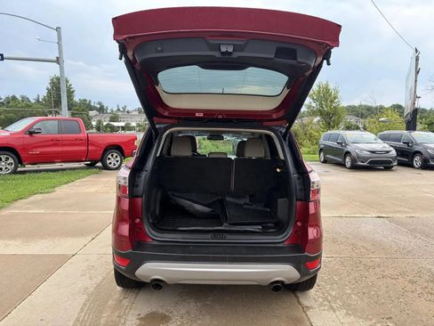 Used 2017 Ford Escape Titanium w/ Equipment Group 301A AWD/4WD image 23