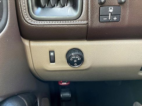 Used 2017 GMC Canyon SLT w/ Driver Alert Package image 34