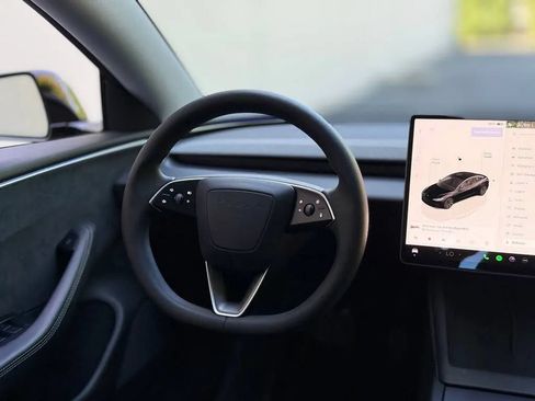 Used 2025 Tesla Model 3 Long Range AWD/4WD image 9