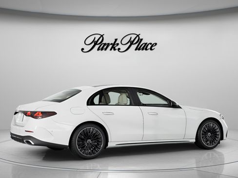 Used 2026 Mercedes-Benz E 350 Sedan image 23