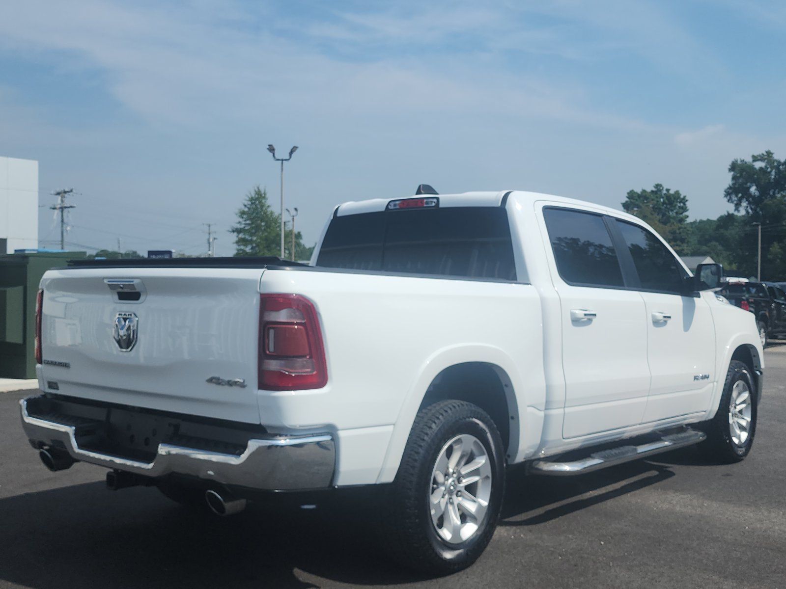 Used 2022 RAM 1500 Laramie AWD/4WD image 5