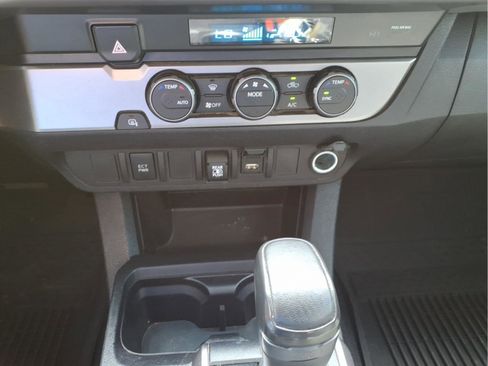 Used 2022 Toyota Tacoma SR5 image 20