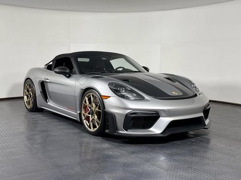 Certified 2025 Porsche 718 Boxster Spyder RS RWD image 9