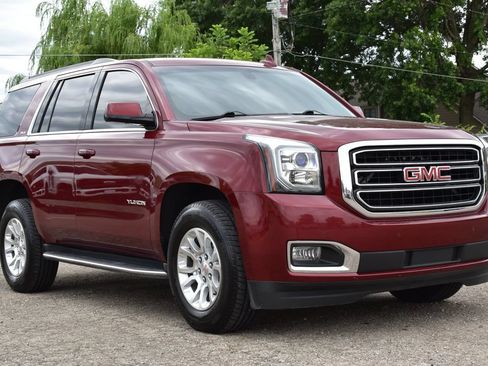 Used 2016 GMC Yukon SLE w/ Convenience Package AWD/4WD image 4