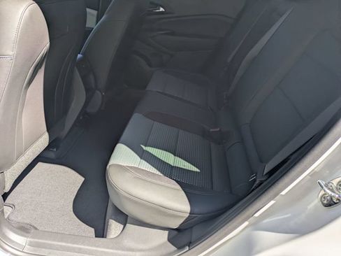 New 2026 Chevrolet Trax LT w/ Sunroof Package FWD image 24