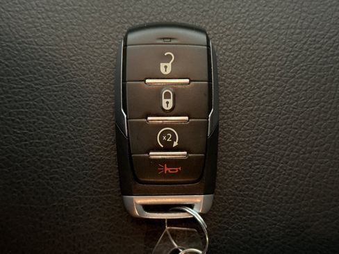 Used 2021 RAM 1500 Big Horn AWD/4WD image 10
