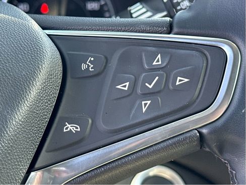 Used 2024 Chevrolet Equinox LT image 16