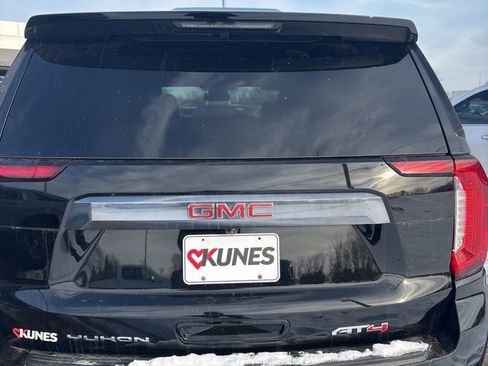 Used 2024 GMC Yukon AT4 image 8