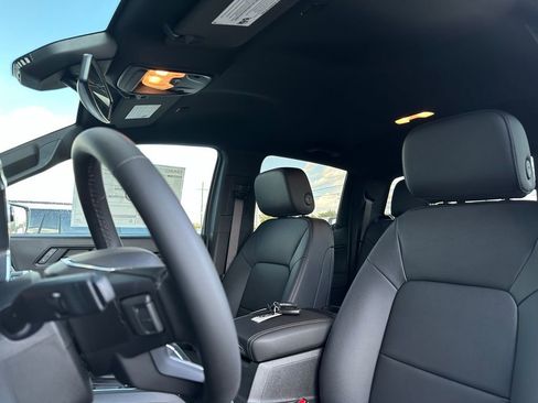 New 2026 GMC Canyon Elevation w/ Convenience Package image 14