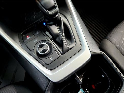 Certified 2025 Toyota RAV4 XLE image 20