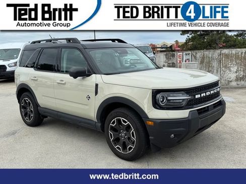 Used 2025 Ford Bronco Sport Outer Banks w/ Outer Banks Tech Package+ AWD/4WD image 1