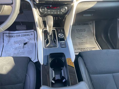 Used 2023 Mitsubishi Eclipse Cross SE image 22