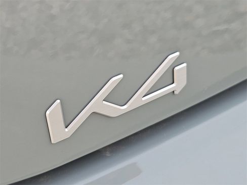 New 2026 Kia K4 LXS image 8