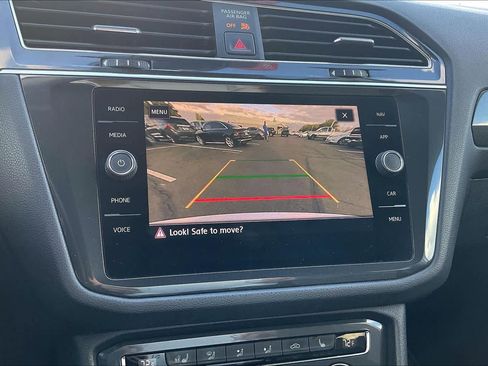 Used 2019 Volkswagen Tiguan SEL Premium w/ 3rd Row Seat Package image 22
