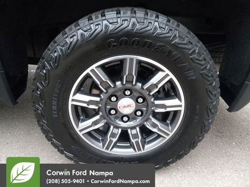 Used 2024 GMC Sierra 1500 AT4 w/ Technology Package image 31