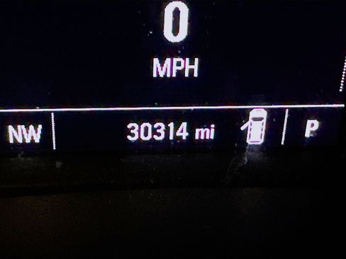 Used 2024 Chevrolet Equinox LS w/ Midnight Edition image 18